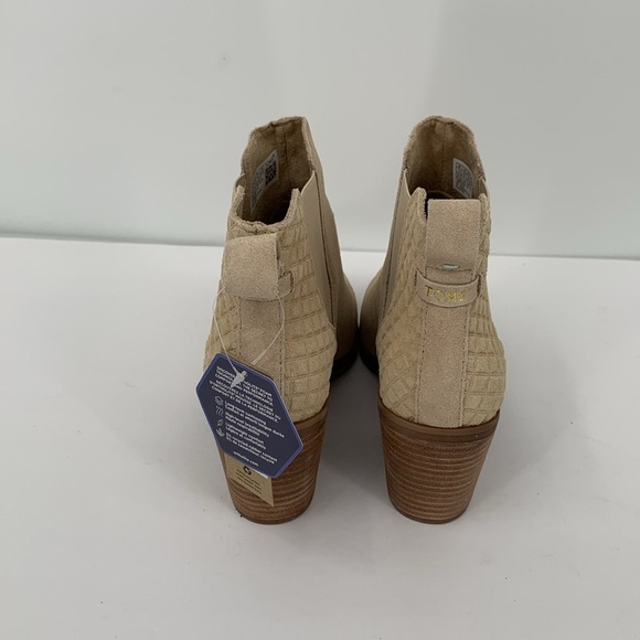 TOMS Everly Chelsea ankle boots cream suede quilted shoe Western elastic new 11 - Picture 4 of 5